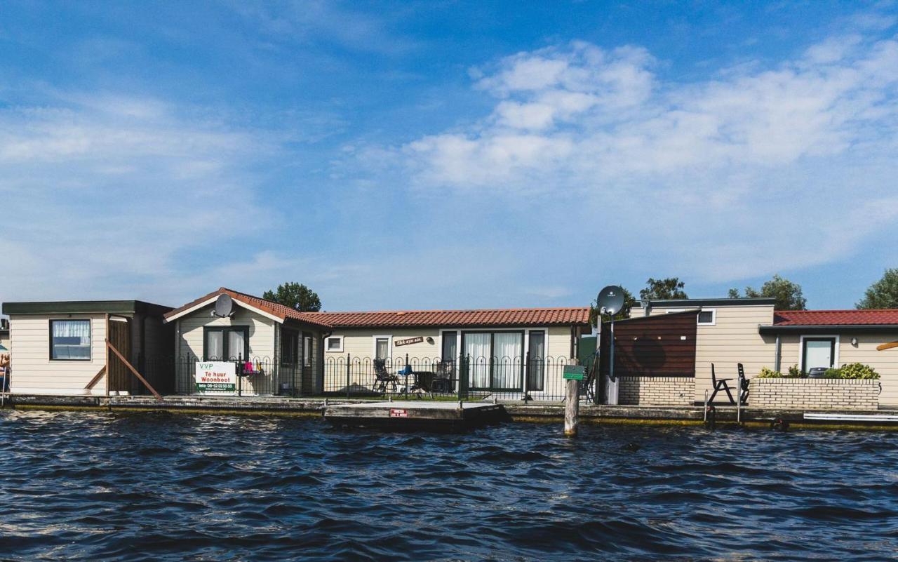 Vvp Verhuur Woonboot Vinkeveense Plassen Exterior foto